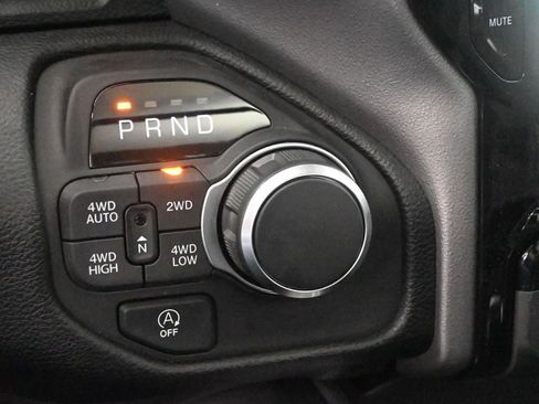 New 2026 RAM 1500 Big Horn AWD/4WD image 18