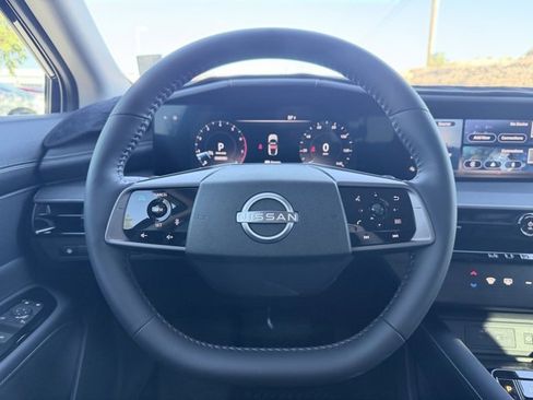 Certified 2025 Nissan Murano SV image 9