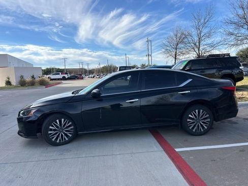 Used 2023 Nissan Altima 2.5 SV image 6