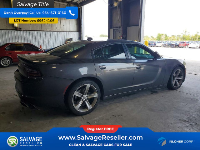 Used 2015 Dodge Charger R/T w/ Driver Confidence Group RWD image 4