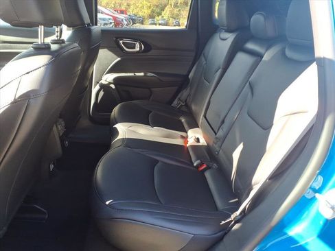 New 2026 Jeep Compass Limited image 7