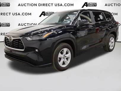 Used 2024 Toyota Highlander FWD