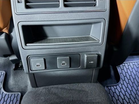 Used 2026 Jaguar F-PACE R-Dynamic S image 28