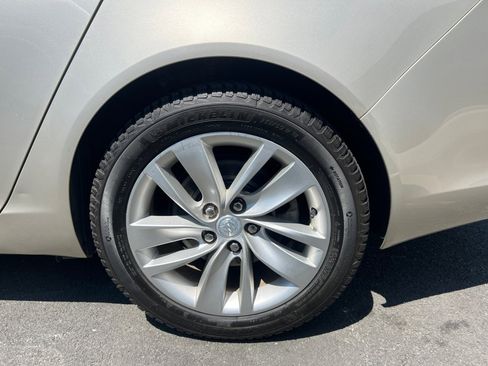 Used 2016 Buick Regal FWD image 22