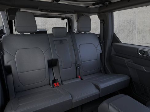 New 2026 Ford Bronco Outer Banks AWD/4WD image 11