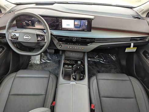 New 2025 Nissan Murano Platinum image 9