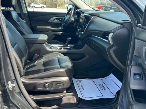 Used 2019 Chevrolet Traverse LT w/ LT Premium Package AWD/4WD image 52