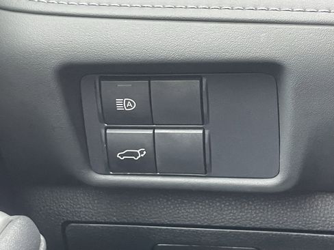 Used 2021 Toyota Highlander XSE image 34