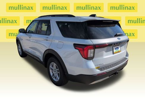 New 2026 Ford Explorer Active w/ Active Comfort Package image 9