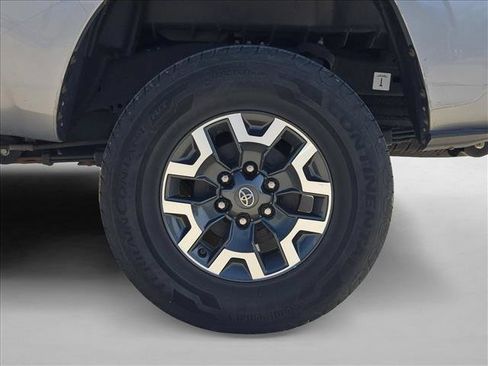 Used 2020 Toyota Tacoma SR RWD image 21