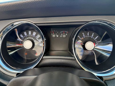 Used 2012 Ford Mustang Convertible image 16