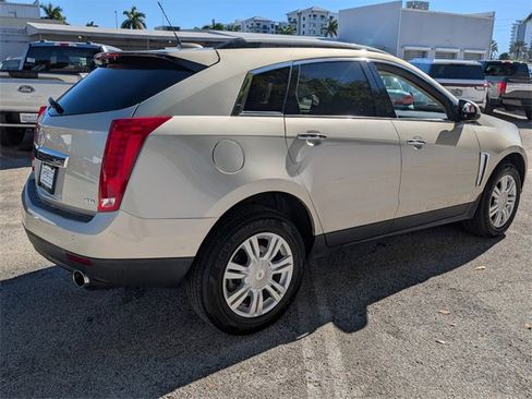 Used 2016 Cadillac SRX Luxury image 16
