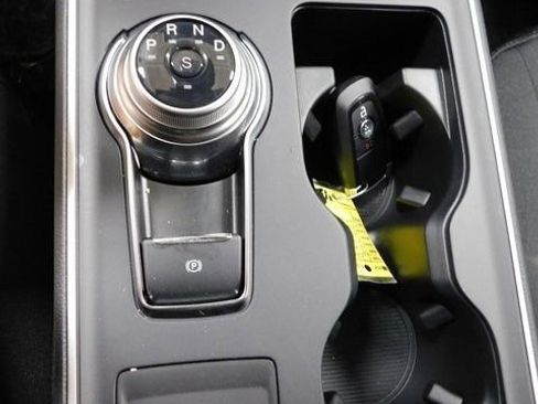 Used 2024 Ford Edge SE w/ Black Appearance Package image 23