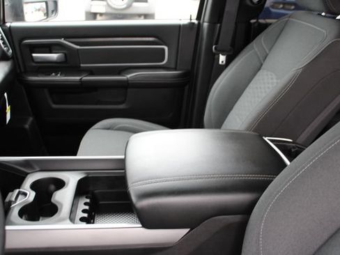 Used 2025 RAM 3500 Big Horn AWD/4WD image 47