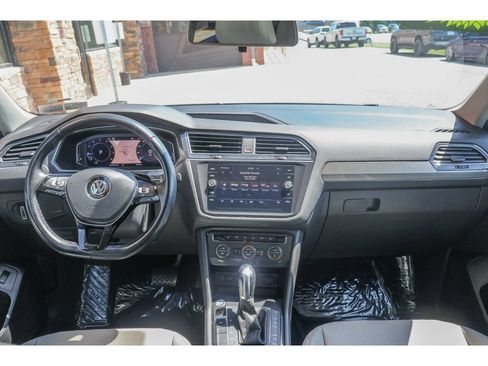 Used 2019 Volkswagen Tiguan SEL AWD/4WD image 13