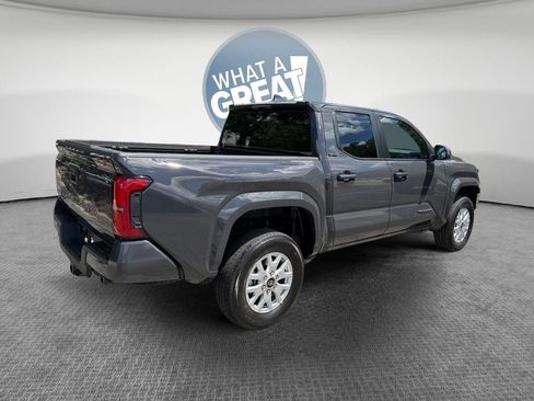 Certified 2026 Toyota Tacoma SR5 AWD/4WD image 3