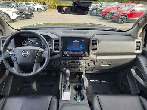 Used 2024 Nissan Frontier SL w/ Technology Package image 23