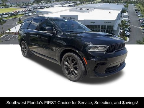 Used 2024 Dodge Durango GT RWD image 2