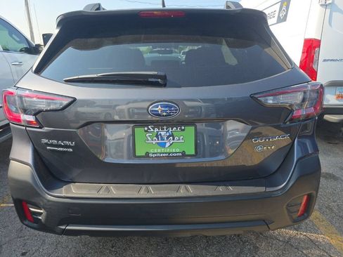 Used 2022 Subaru Outback Premium AWD/4WD image 3