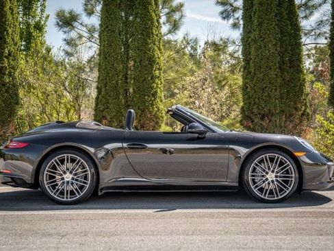 Used 2019 Porsche 911 Carrera RWD image 11