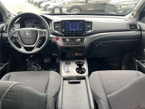 Used 2023 Honda Ridgeline Sport image 9