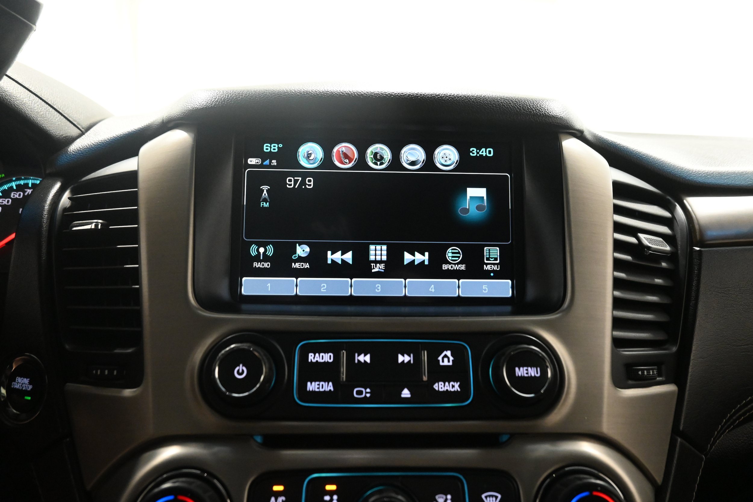 Used 2019 GMC Yukon Denali w/ Denali Ultimate Package AWD/4WD image 17