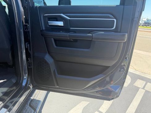 New 2026 RAM 3500 Big Horn AWD/4WD image 17