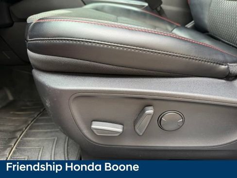 Used 2024 Ford Escape ST-Line AWD/4WD image 17
