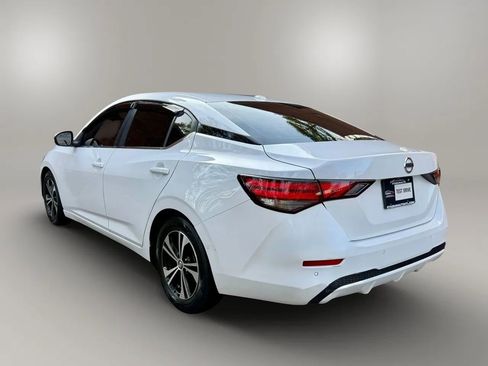 Used 2021 Nissan Sentra SV image 3