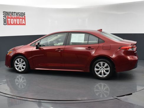 Used 2023 Toyota Corolla LE FWD image 2
