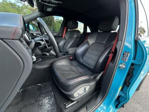 Certified 2023 Porsche Macan GTS image 5