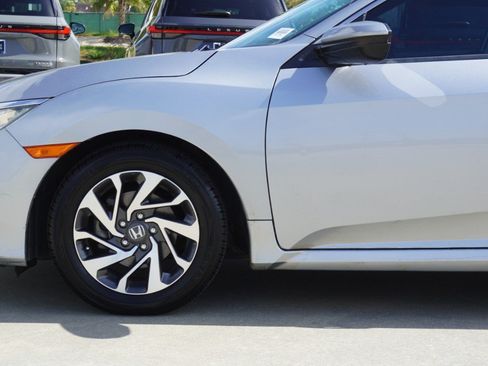 Used 2017 Honda Civic EX image 10