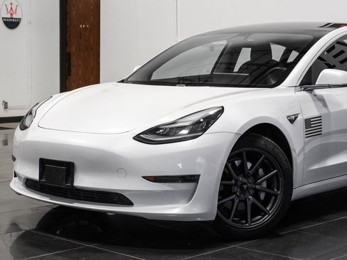 Used 2019 Tesla Model 3 Long Range image 9