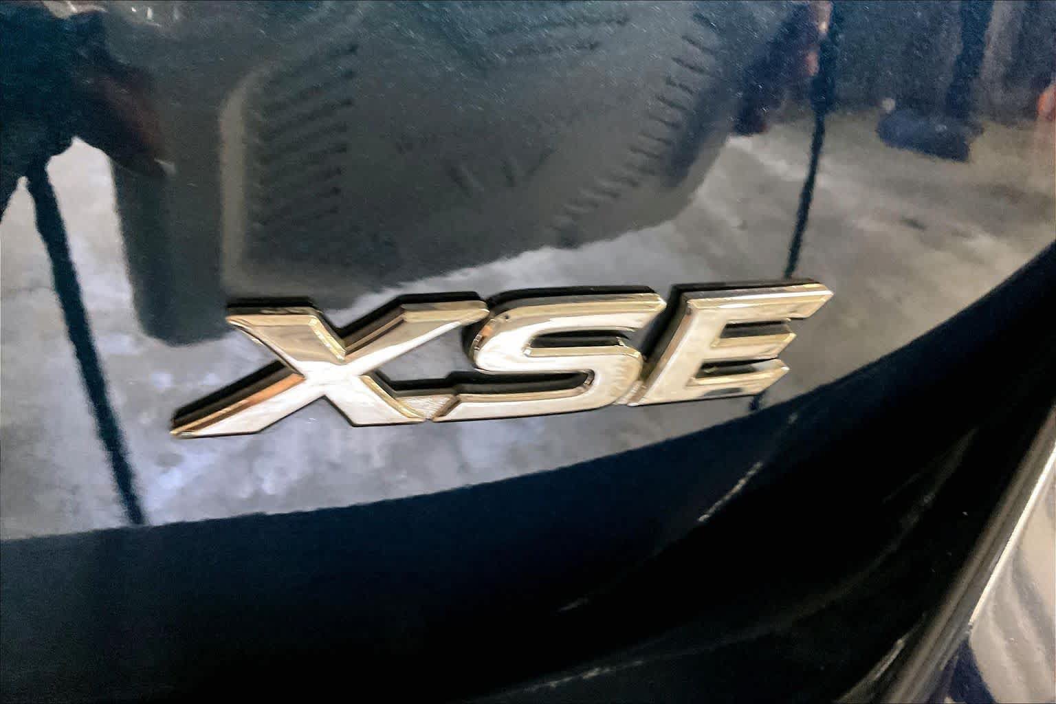 Used 2020 Toyota Camry XSE w/ Carpet Mat Package FWD image 10