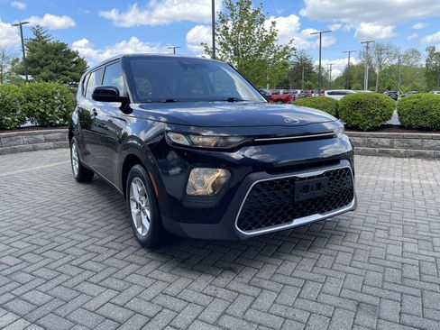 Used 2021 Kia Soul S FWD image 7