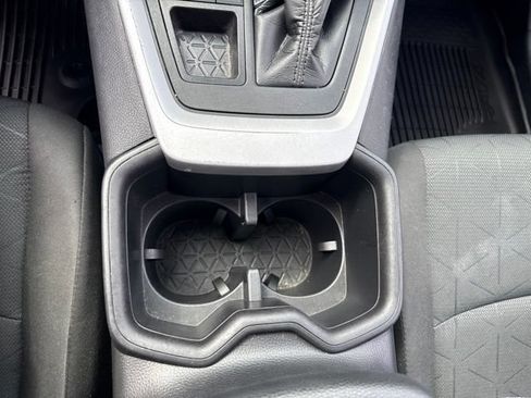 Used 2024 Toyota RAV4 XLE AWD/4WD image 22