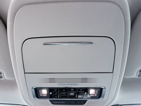 Used 2026 Lincoln Navigator Reserve AWD/4WD image 18