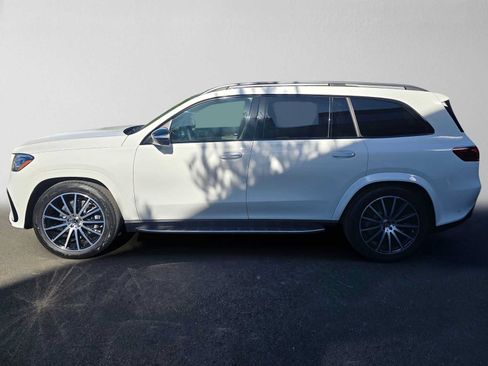 Used 2026 Mercedes-Benz GLS 580 4MATIC image 7