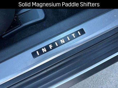 Used 2017 INFINITI QX70 AWD w/ Premium Package image 31