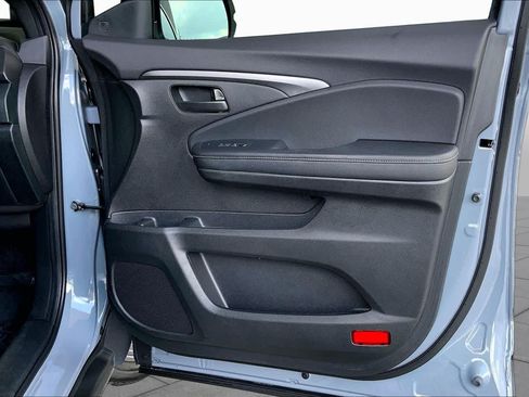 Used 2023 Honda Passport EX-L image 23