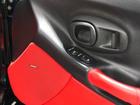 Used 2002 Chevrolet Corvette Z06 w/ Memory Pkg image 59