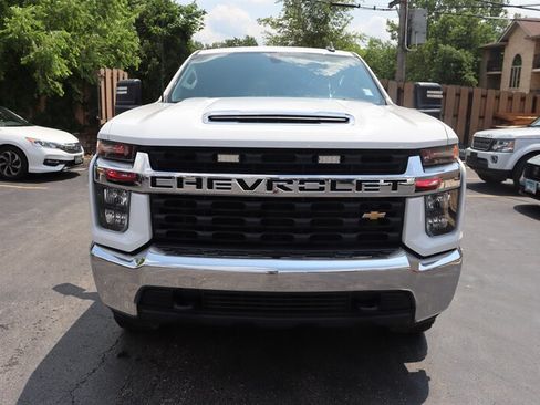 Used 2023 Chevrolet Silverado 2500 LT AWD/4WD image 2