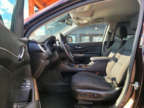 Used 2020 GMC Acadia SLE w/ Driver Convenience Package image 15