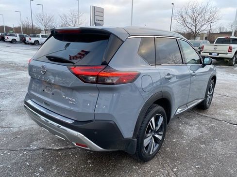 Used 2023 Nissan Rogue Platinum w/ Platinum Premium Package image 3