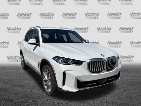 New 2026 BMW X5 sDrive40i w/ Premium Package RWD image 2