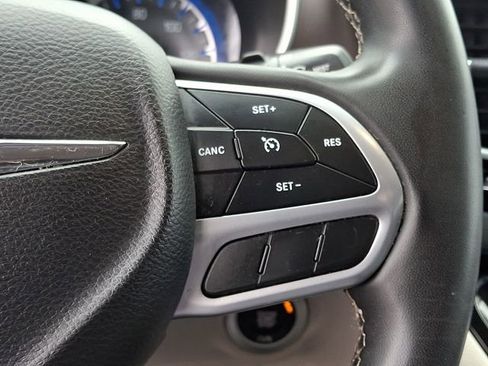Used 2023 Chrysler Voyager LX FWD image 23