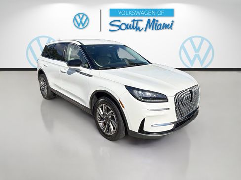 Used 2023 Lincoln Corsair FWD image 1