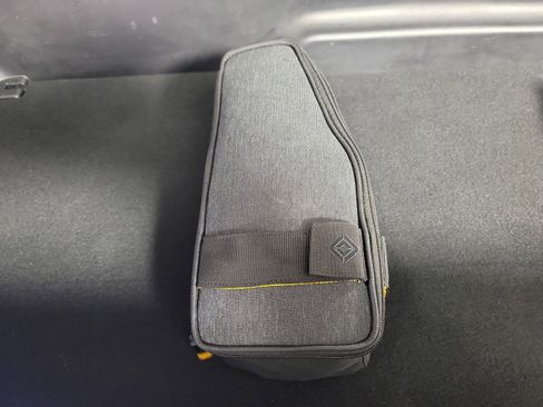 Used 2023 Rivian R1S Launch Edition image 34