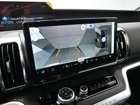 New 2026 Ford Expedition Platinum image 16