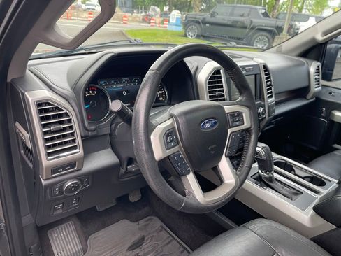 Used 2015 Ford F150 Lariat w/ Equipment Group 501A Mid AWD/4WD image 5